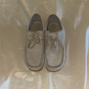 Women’s Wallabees